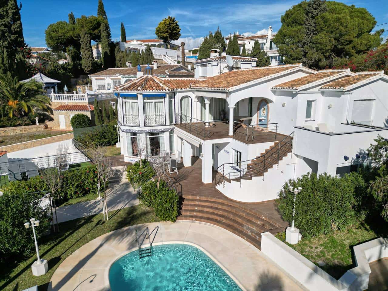 7 soverom Villa til salgs i Velez-Malaga med svømmebasseng garasje - € 1 200 000 (Ref: 9300339)