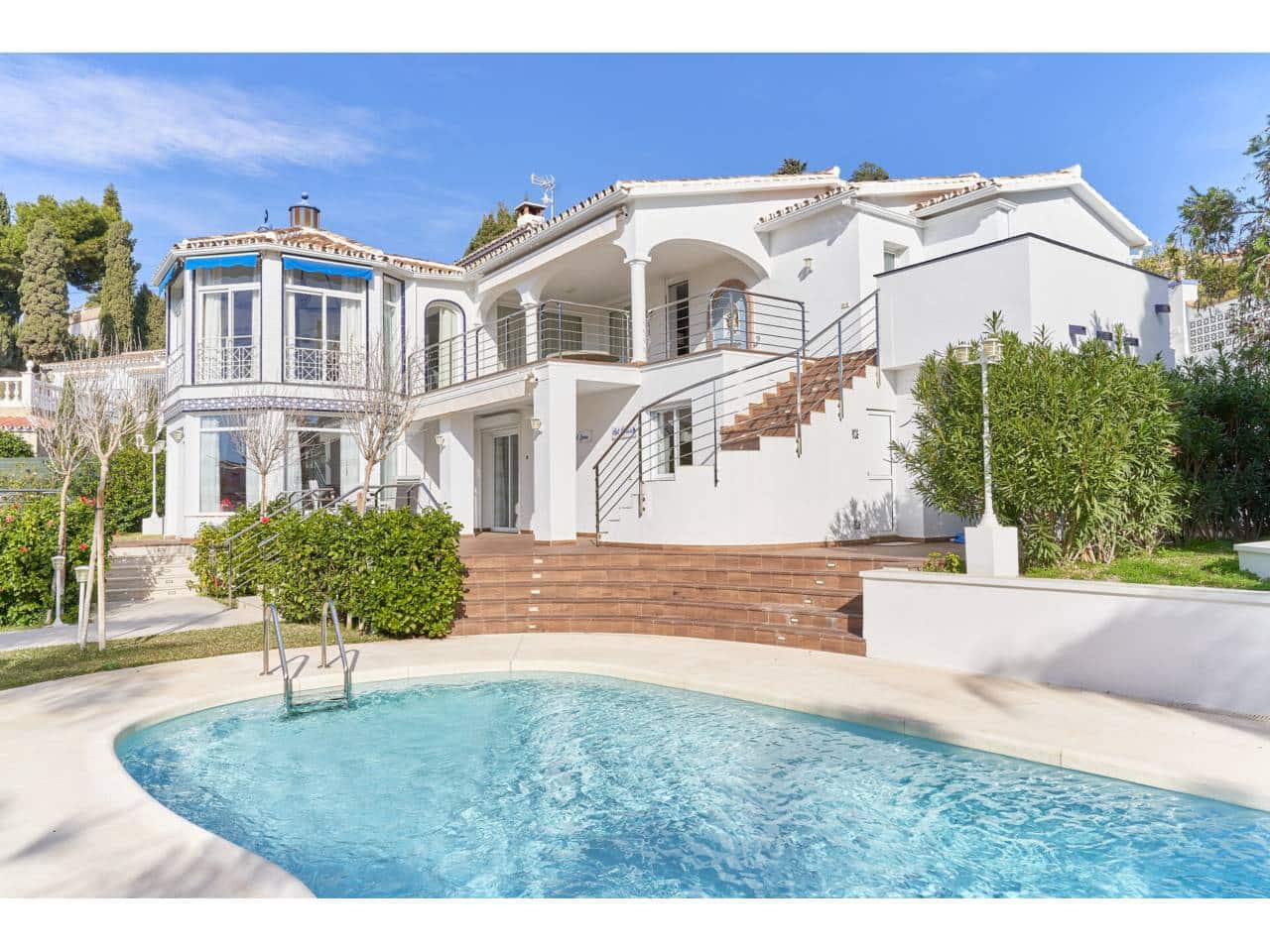 7 soverom Villa til salgs i Velez-Malaga med svømmebasseng garasje - € 1 200 000 (Ref: 9300339)