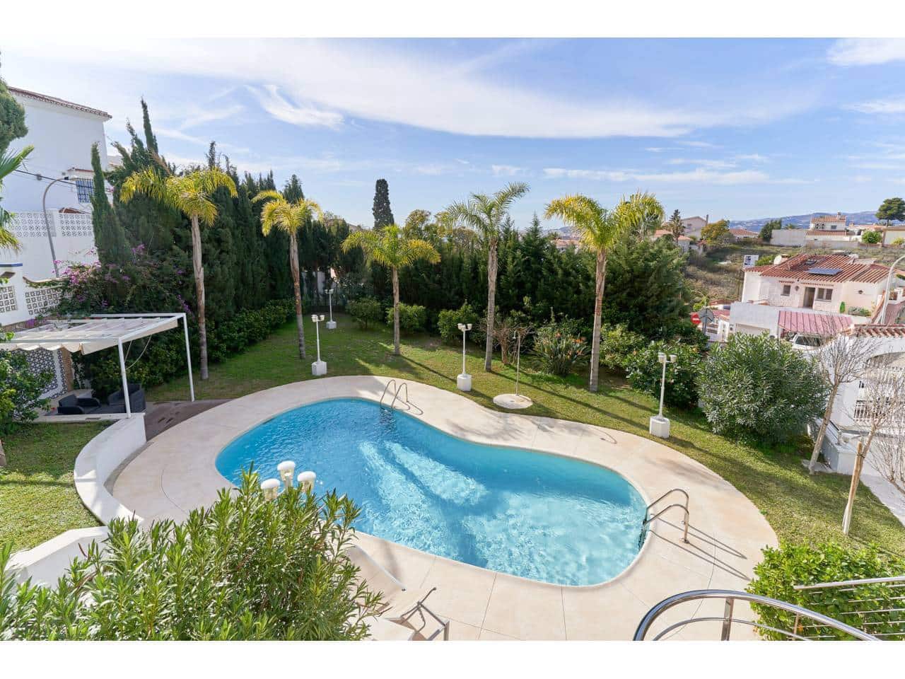 7 soverom Villa til salgs i Velez-Malaga med svømmebasseng garasje - € 1 200 000 (Ref: 9300339)