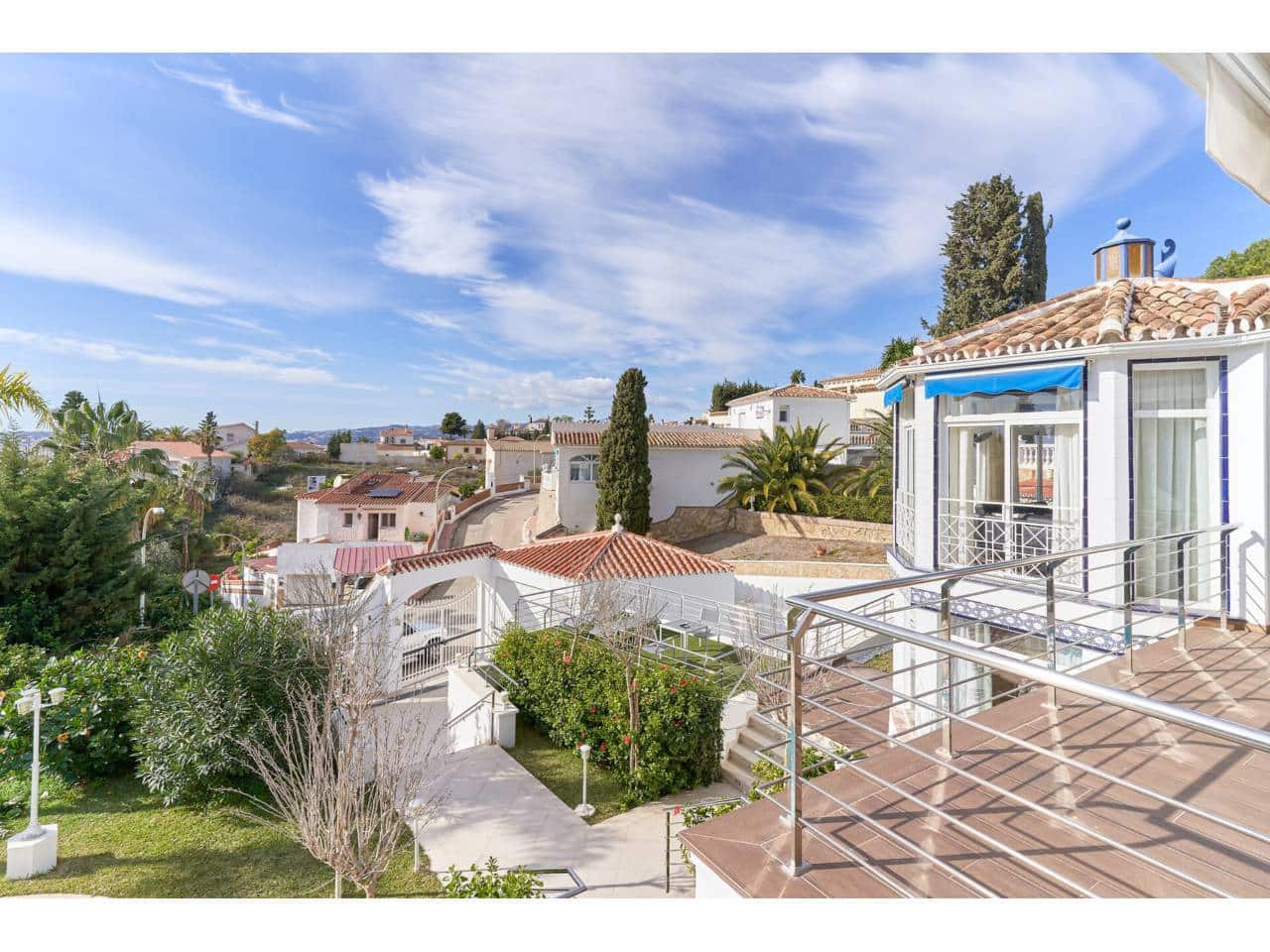 7 soverom Villa til salgs i Velez-Malaga med svømmebasseng garasje - € 1 200 000 (Ref: 9300339)