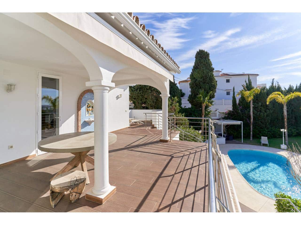 7 soverom Villa til salgs i Velez-Malaga med svømmebasseng garasje - € 1 200 000 (Ref: 9300339)