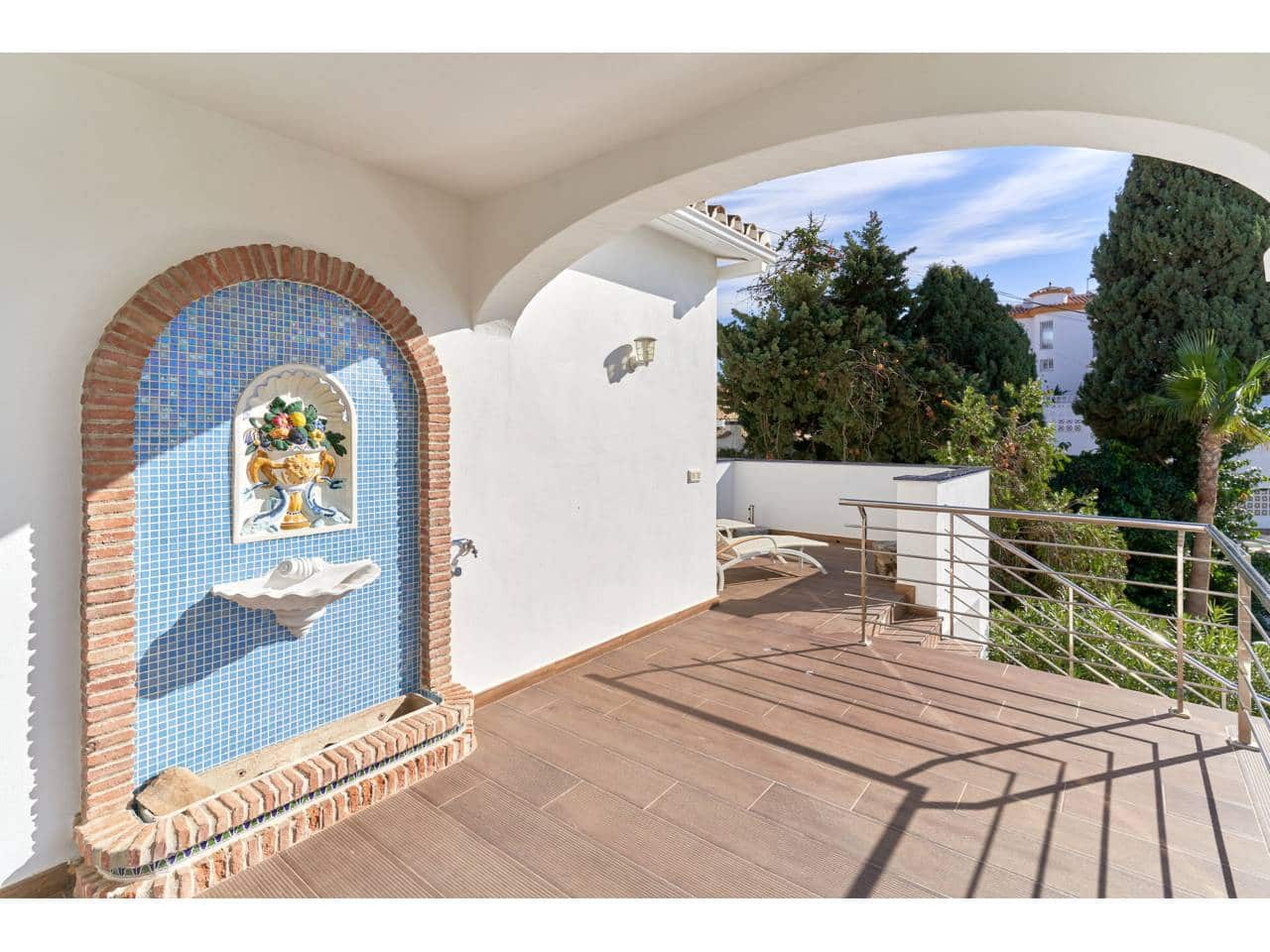 7 soverom Villa til salgs i Velez-Malaga med svømmebasseng garasje - € 1 200 000 (Ref: 9300339)