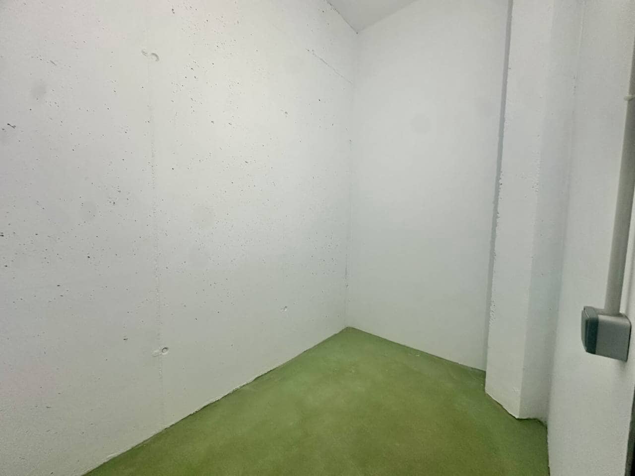 2 bedroom Penthouse for sale in Velez-Malaga with pool garage - € 397,100 (Ref: 9317160)