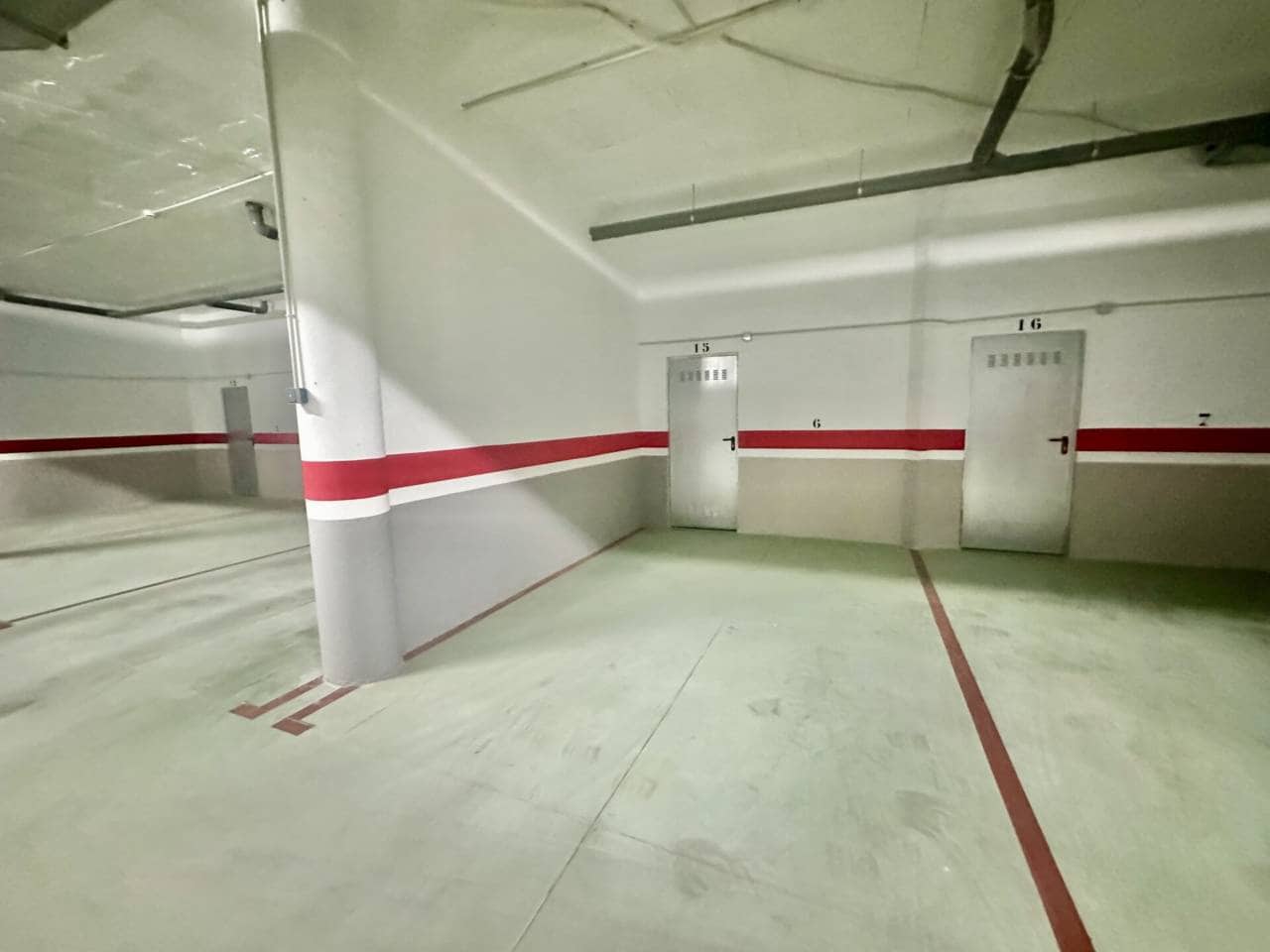 2 bedroom Penthouse for sale in Velez-Malaga with pool garage - € 397,100 (Ref: 9317160)