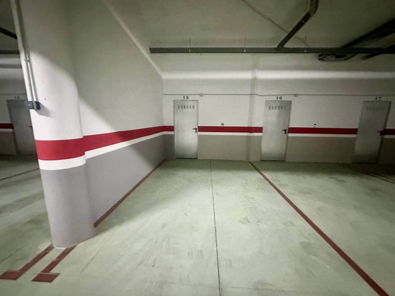 2 bedroom Penthouse for sale in Velez-Malaga with pool garage - € 397,100 (Ref: 9317160)