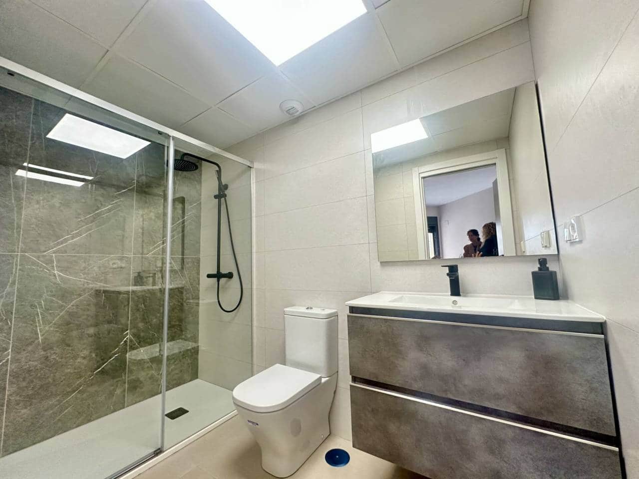 2 bedroom Penthouse for sale in Velez-Malaga with pool garage - € 397,100 (Ref: 9317160)