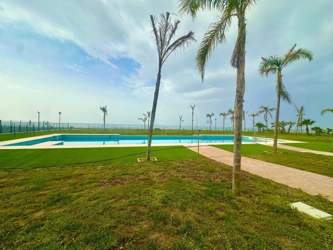 2 bedroom Penthouse for sale in Velez-Malaga with pool garage - € 397,100 (Ref: 9317160)