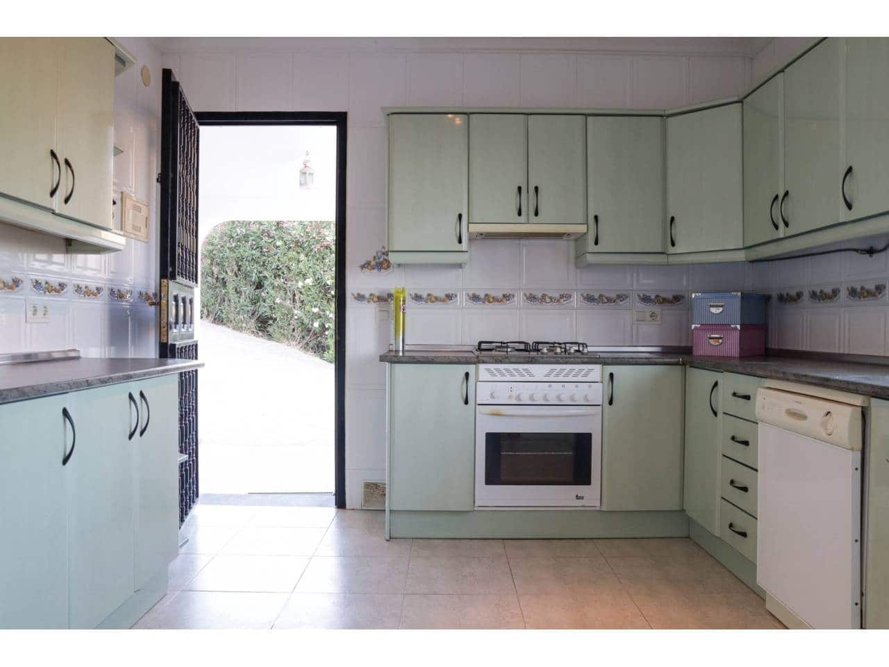 4 camera da letto Finca/Casa di Campagna in vendita in Torrox con garage - 399.000 € (Rif: 9330070)