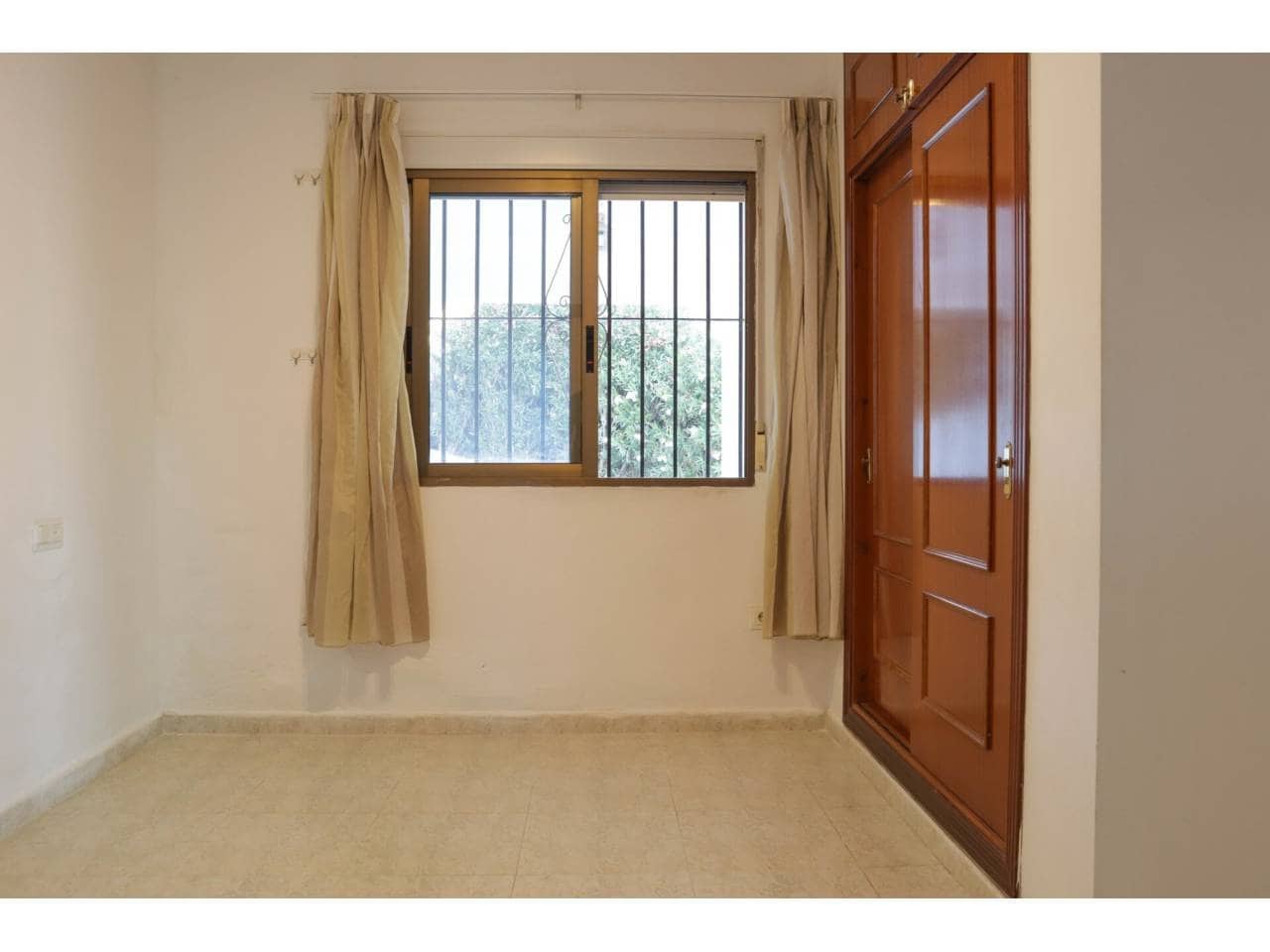 4 camera da letto Finca/Casa di Campagna in vendita in Torrox con garage - 399.000 € (Rif: 9330070)