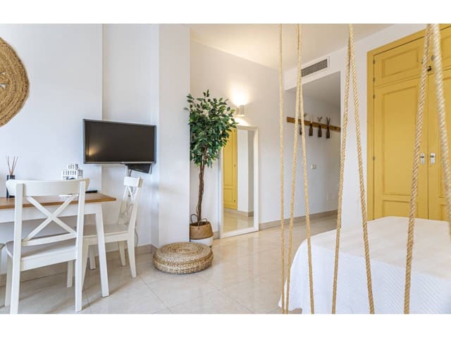 1 bedroom Flat for sale in Rincón de la Victoria with pool - € 220,000 (Ref: 9398034)