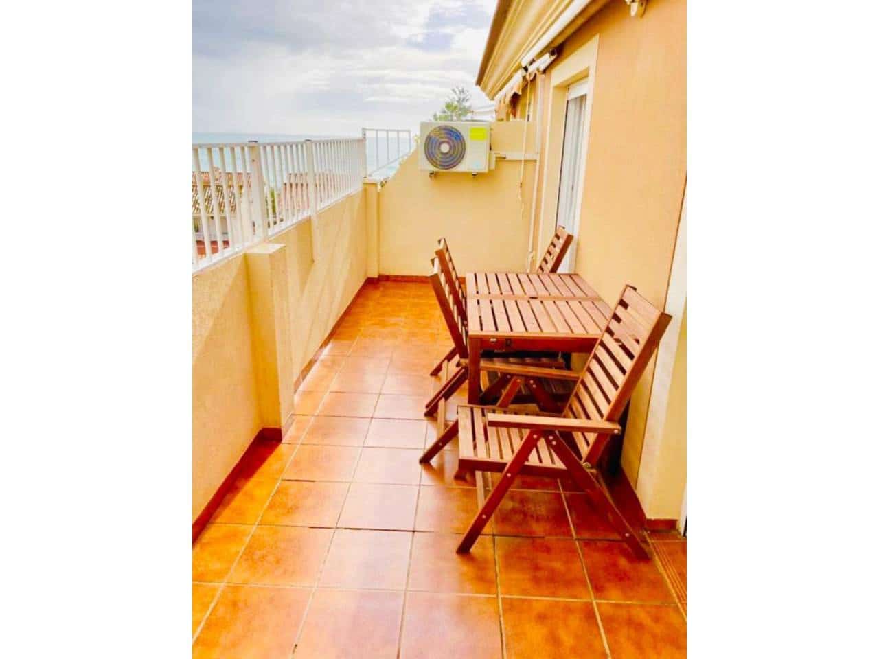 3 soveværelse Lejlighed til leje i Rincon de la Victoria med swimmingpool - € 1.300 (Ref: 9406304)