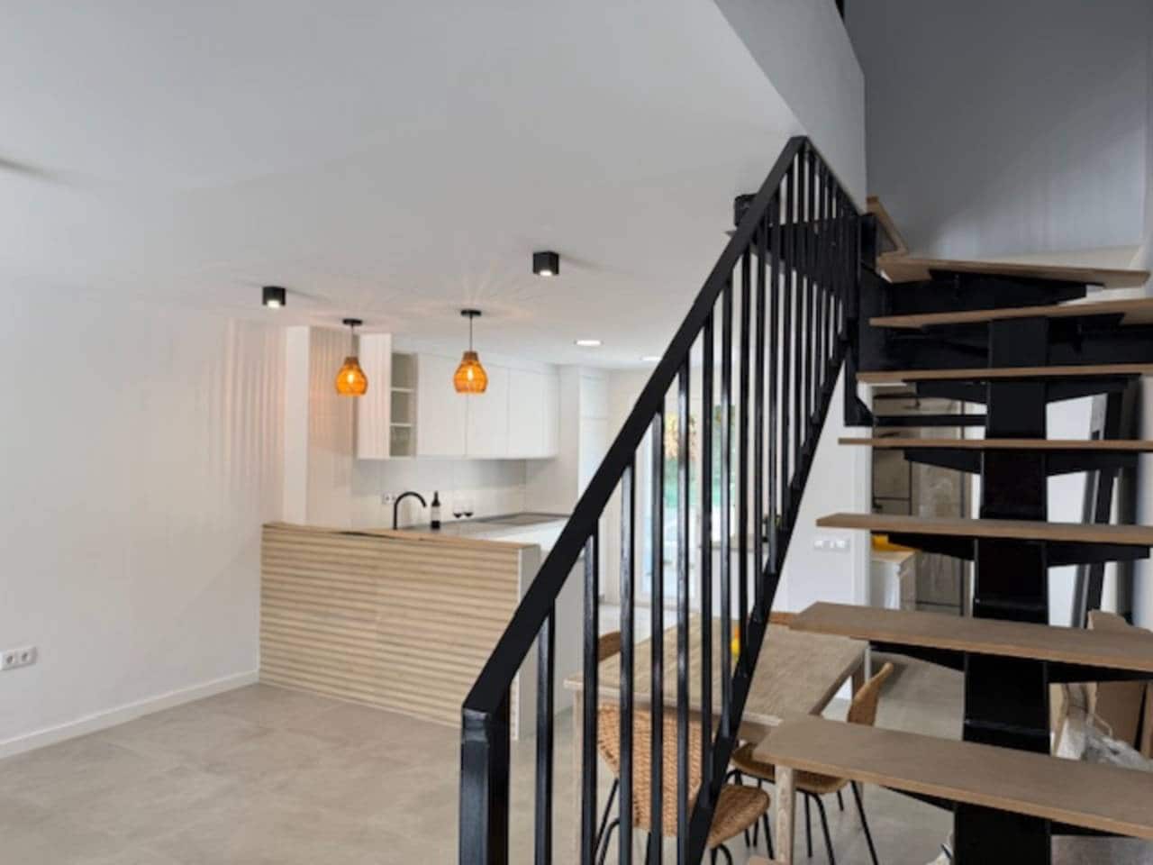 3 makuuhuone Rivitalo vuokrattavana paikassa Rincon de la Victoria mukana uima-altaan 
autotalli - 1 750 € (Ref: 9407855)