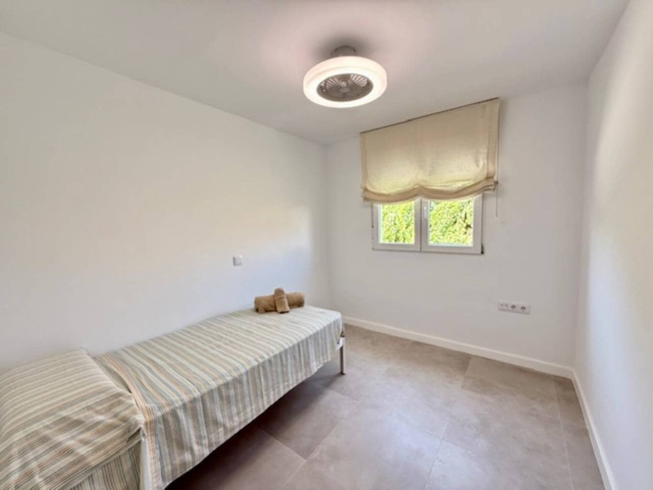 3 makuuhuone Rivitalo vuokrattavana paikassa Rincon de la Victoria mukana uima-altaan 
autotalli - 1 750 € (Ref: 9407855)