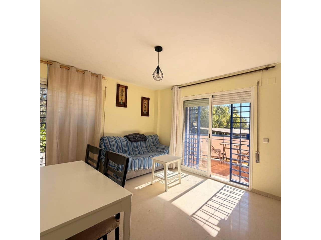 1 bedroom Flat for sale in Velez-Malaga with pool garage - € 220,000 (Ref: 9409098)