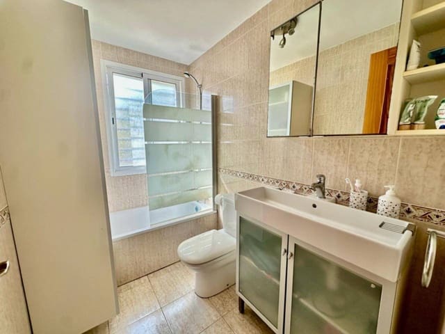 1 bedroom Flat for sale in Vélez-Málaga with pool garage - € 220,000 (Ref: 9409098)