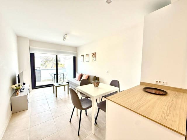 2 bedroom Penthouse for rent in Rincón de la Victoria with pool garage - € 1,000 (Ref: 9412588)