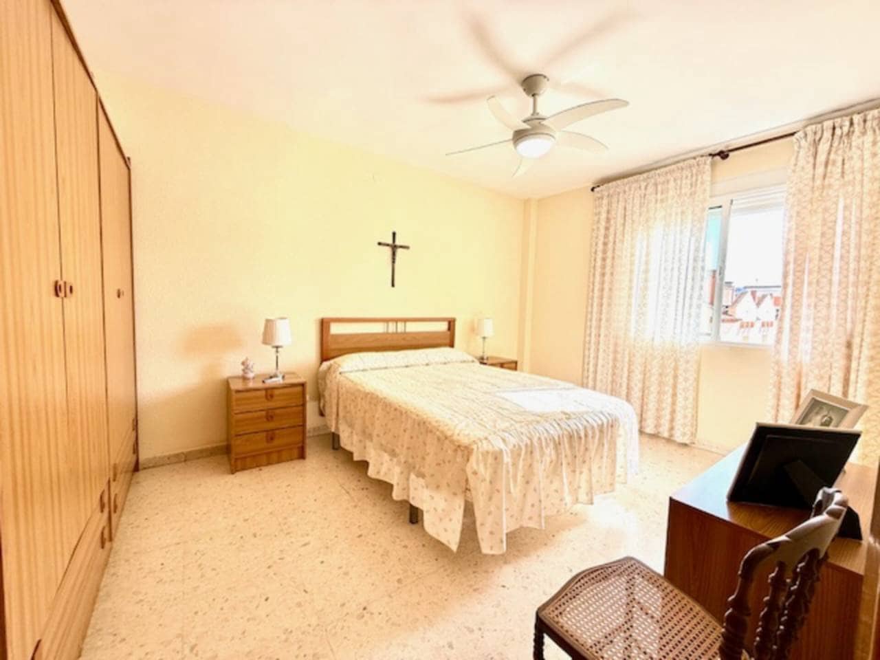 Piso de 3 habitaciones en Rincón de la Victoria en alquiler con piscina garaje - 950 € (Ref: 9412589)