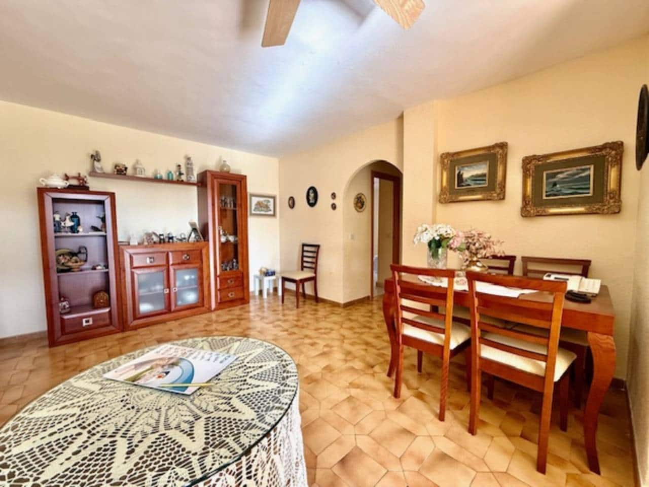 Piso de 3 habitaciones en Rincón de la Victoria en alquiler con piscina garaje - 950 € (Ref: 9412589)