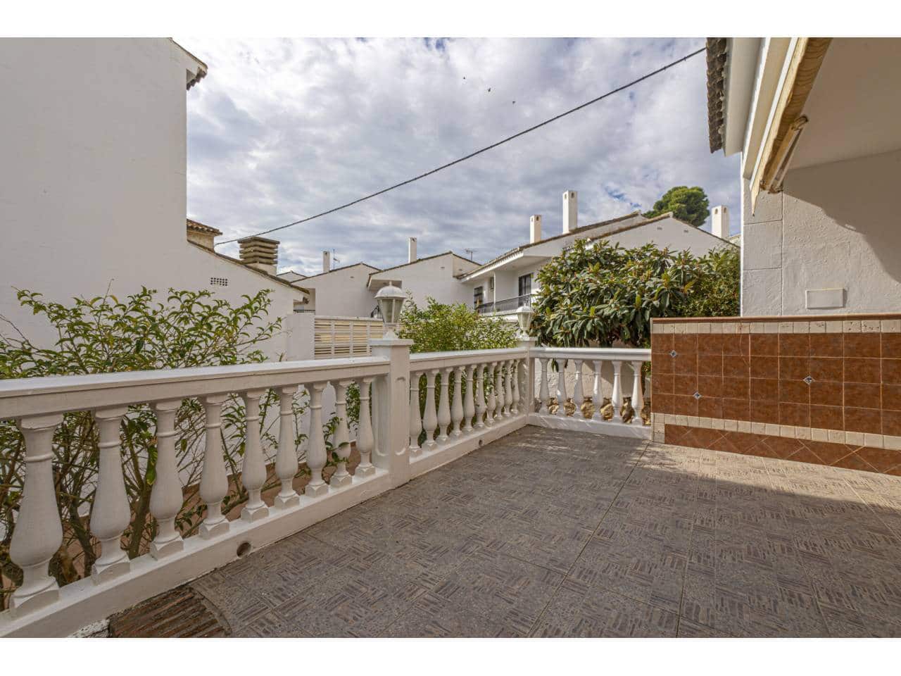 4 makuuhuone Paritalo myytävänä paikassa Velez-Malaga - 429 000 € (Ref: 9432852)