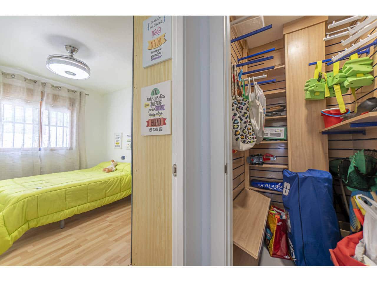 4 makuuhuone Paritalo myytävänä paikassa Velez-Malaga - 429 000 € (Ref: 9432852)