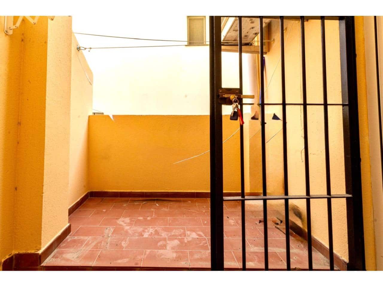 2 bedroom Flat for sale in Rincon de la Victoria with garage - € 360,000 (Ref: 9438801)