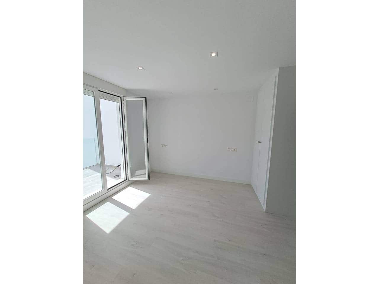 2 makuuhuone Asunto myytävänä paikassa Rincon de la Victoria mukana uima-altaan 
autotalli - 269 000 € (Ref: 9441075)