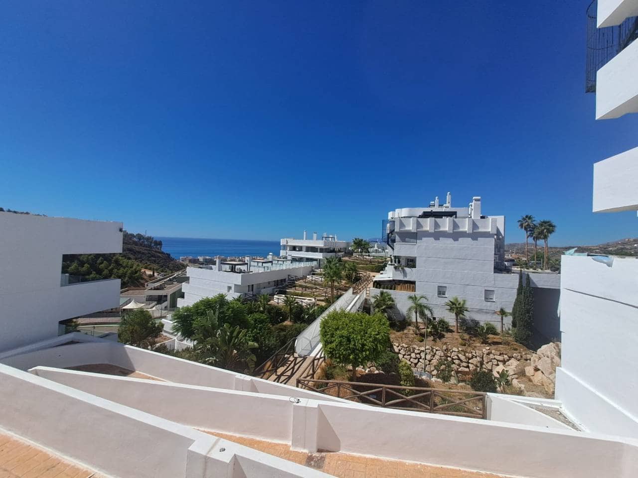 2 makuuhuone Asunto myytävänä paikassa Rincon de la Victoria mukana uima-altaan 
autotalli - 269 000 € (Ref: 9441075)