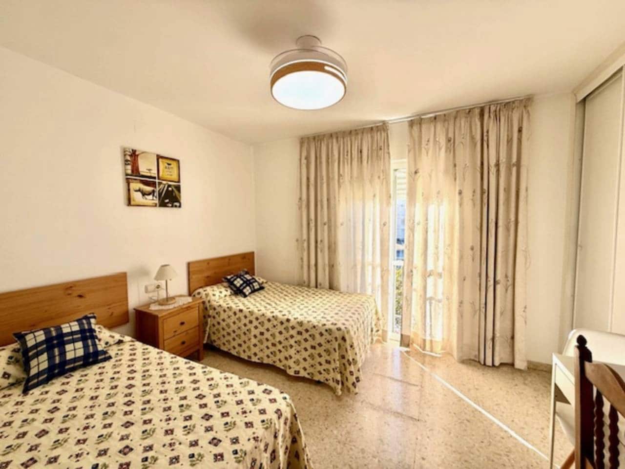 2 slaapkamer Flat te huur in Rincon de la Victoria - € 1.200 (Ref: 9467945)