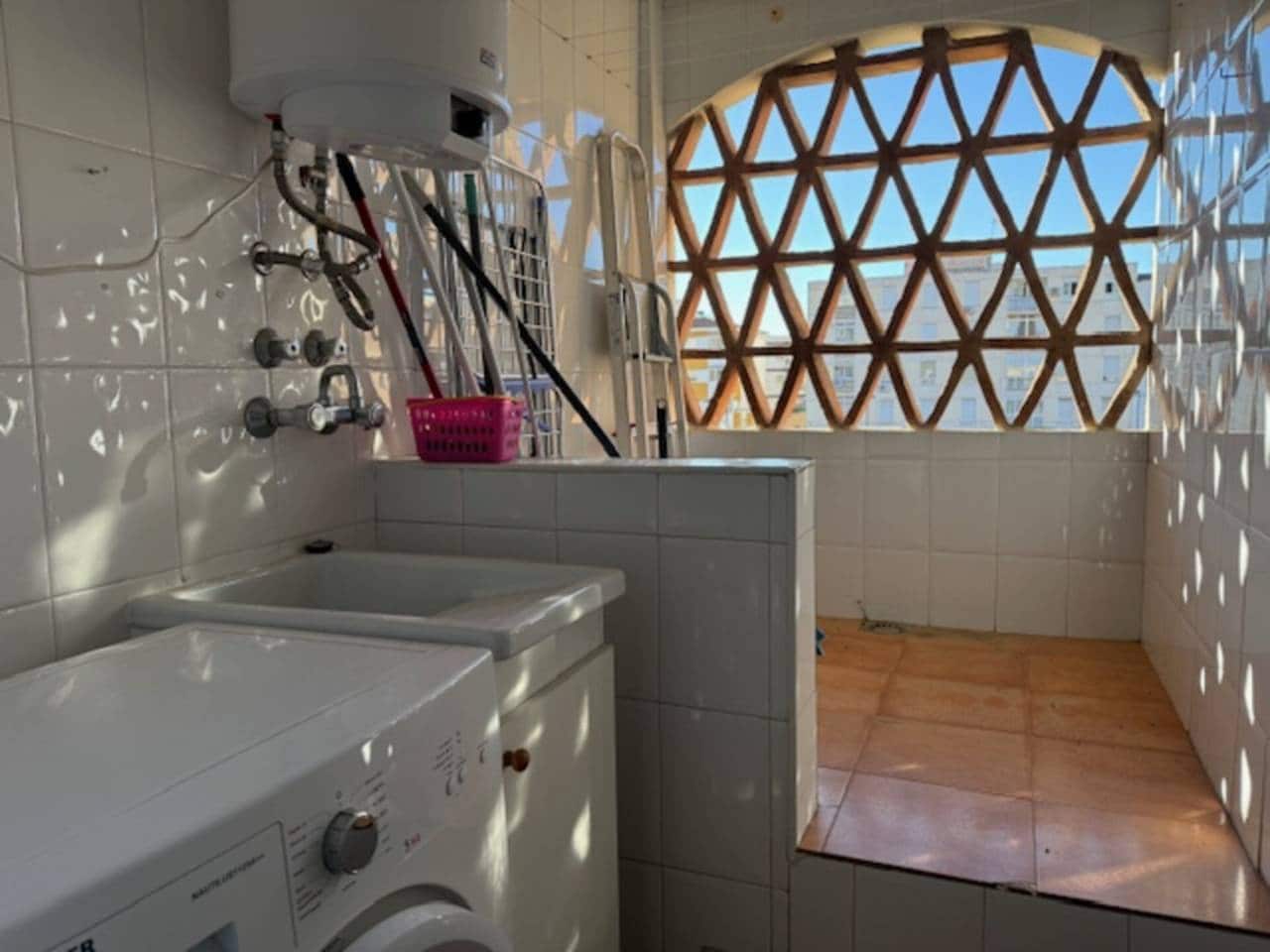 2 slaapkamer Flat te huur in Rincon de la Victoria - € 1.200 (Ref: 9467945)