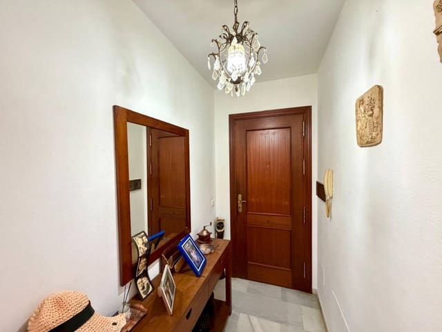 3 bedroom Flat for sale in Benagalbon, Rincón de la Victoria with garage - € 250,000 (Ref: 9481688)