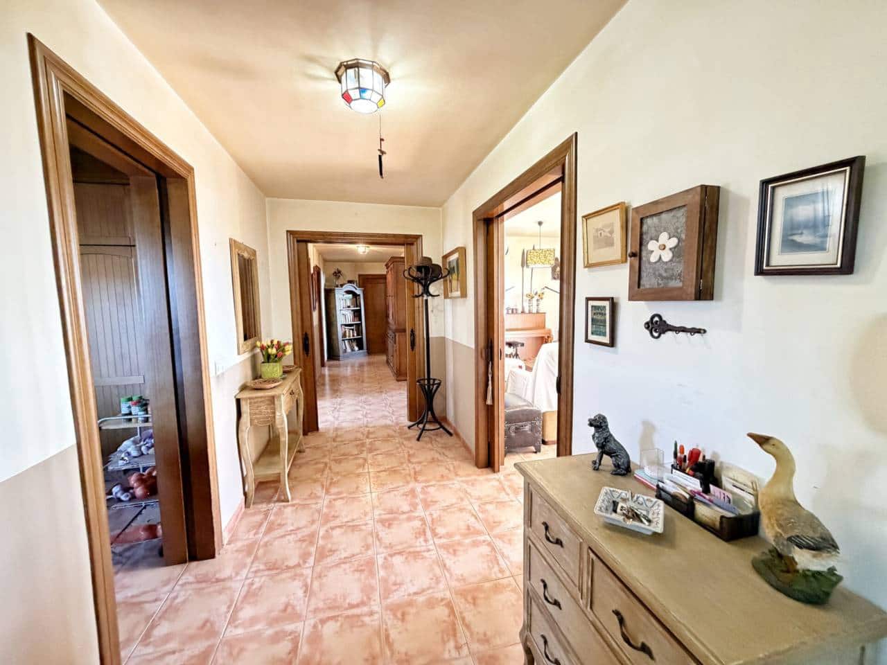 4 Zimmer Villa zu verkaufen in Torre de Benagalbon mit Pool Garage - 645.000 € (Ref: 9485506)