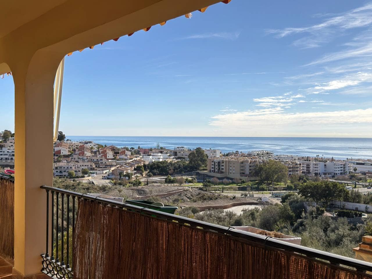 4 Zimmer Villa zu verkaufen in Torre de Benagalbon mit Pool Garage - 645.000 € (Ref: 9485506)