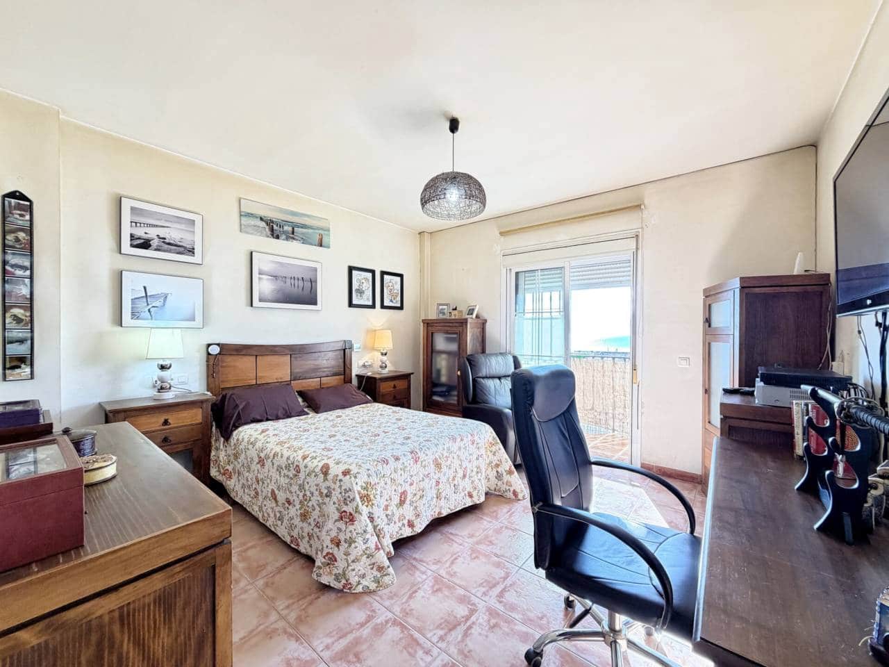 4 Zimmer Villa zu verkaufen in Torre de Benagalbon mit Pool Garage - 645.000 € (Ref: 9485506)