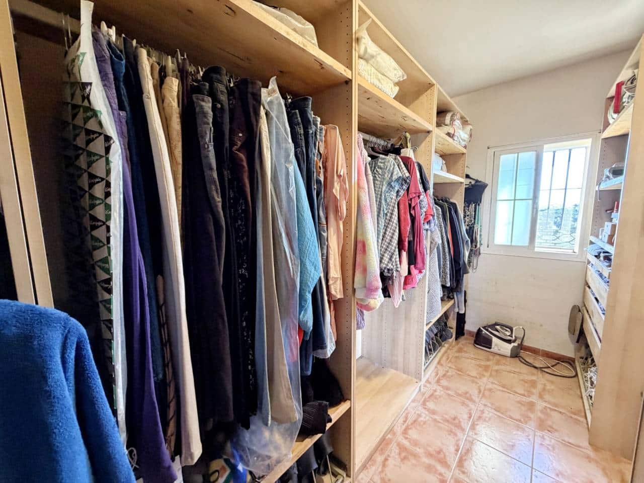 4 Zimmer Villa zu verkaufen in Torre de Benagalbon mit Pool Garage - 645.000 € (Ref: 9485506)