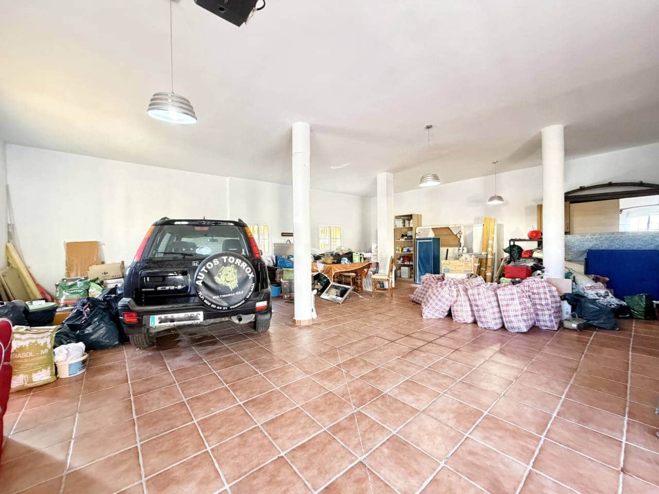 4 Zimmer Villa zu verkaufen in Torre de Benagalbon mit Pool Garage - 645.000 € (Ref: 9485506)