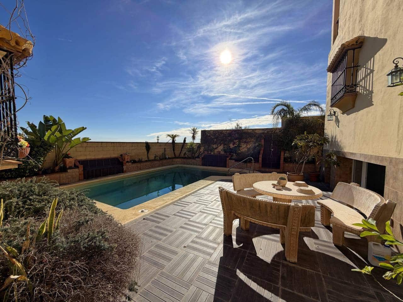 4 Zimmer Villa zu verkaufen in Torre de Benagalbon mit Pool Garage - 645.000 € (Ref: 9485506)