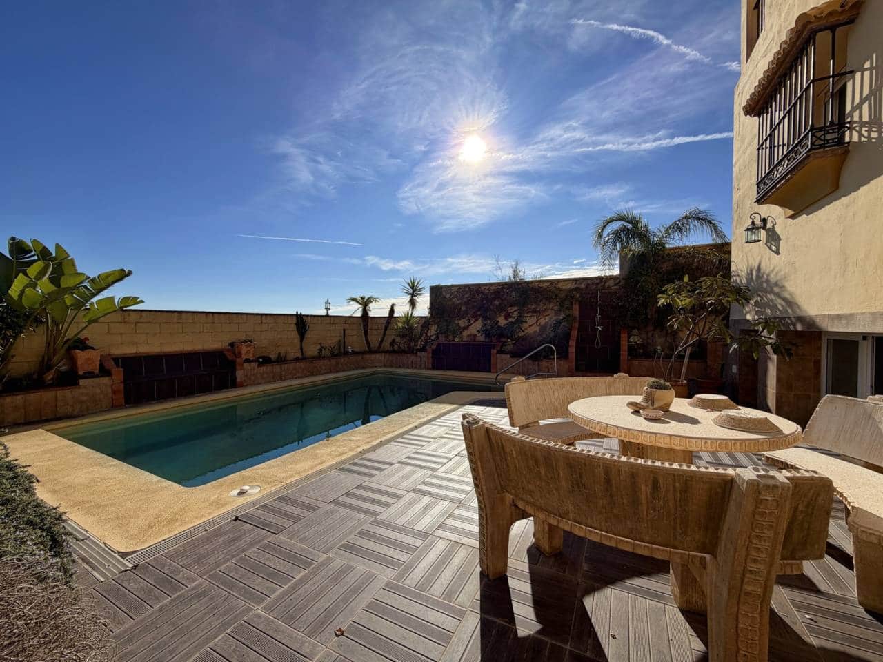 4 Zimmer Villa zu verkaufen in Torre de Benagalbon mit Pool Garage - 645.000 € (Ref: 9485506)