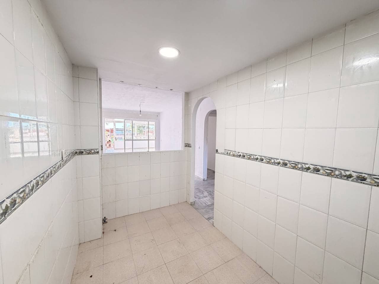 2 chambre Appartement à vendre à Anoreta avec piscine garage - 295 000 € (Ref: 9485507)