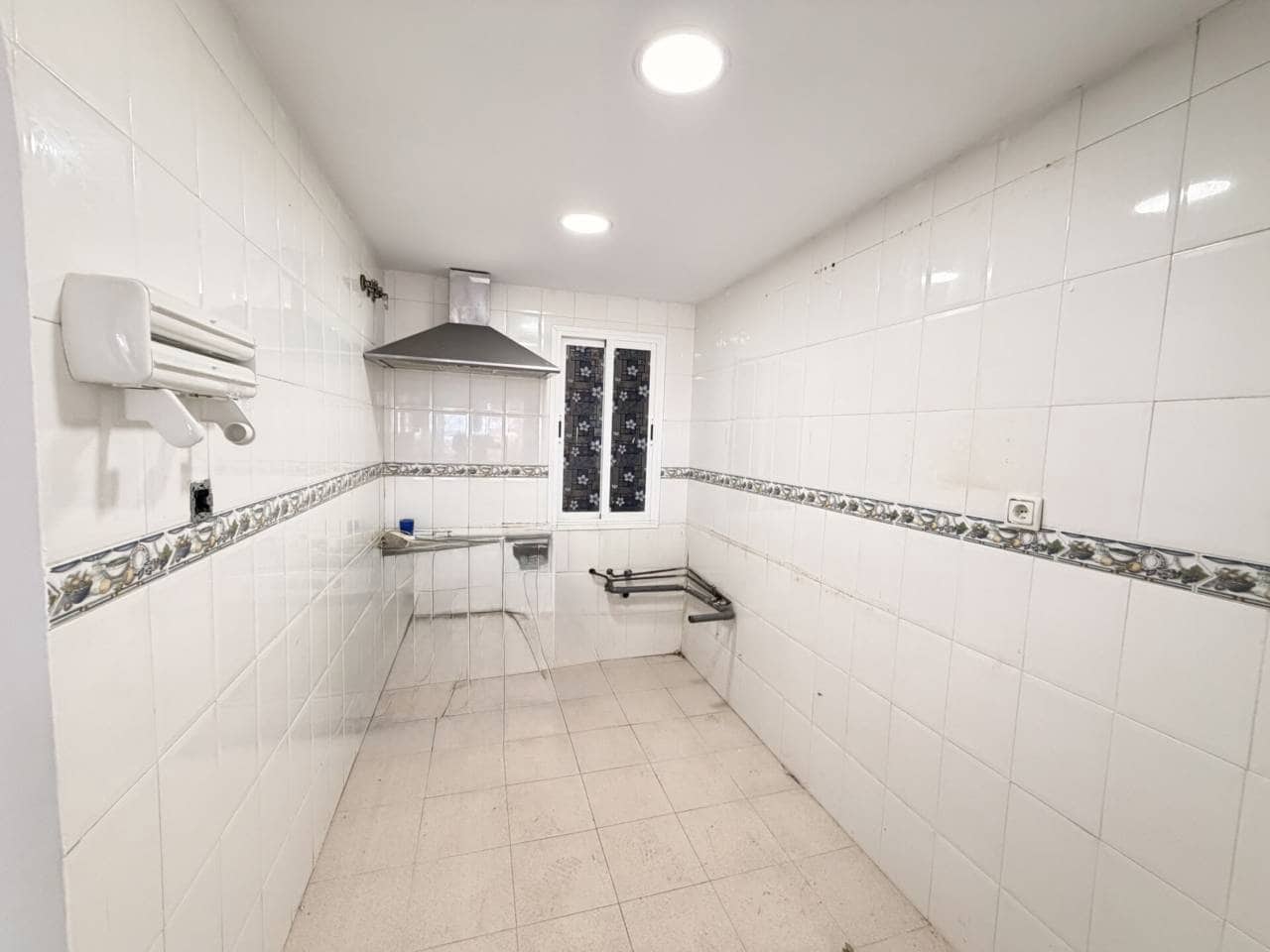 2 chambre Appartement à vendre à Anoreta avec piscine garage - 295 000 € (Ref: 9485507)