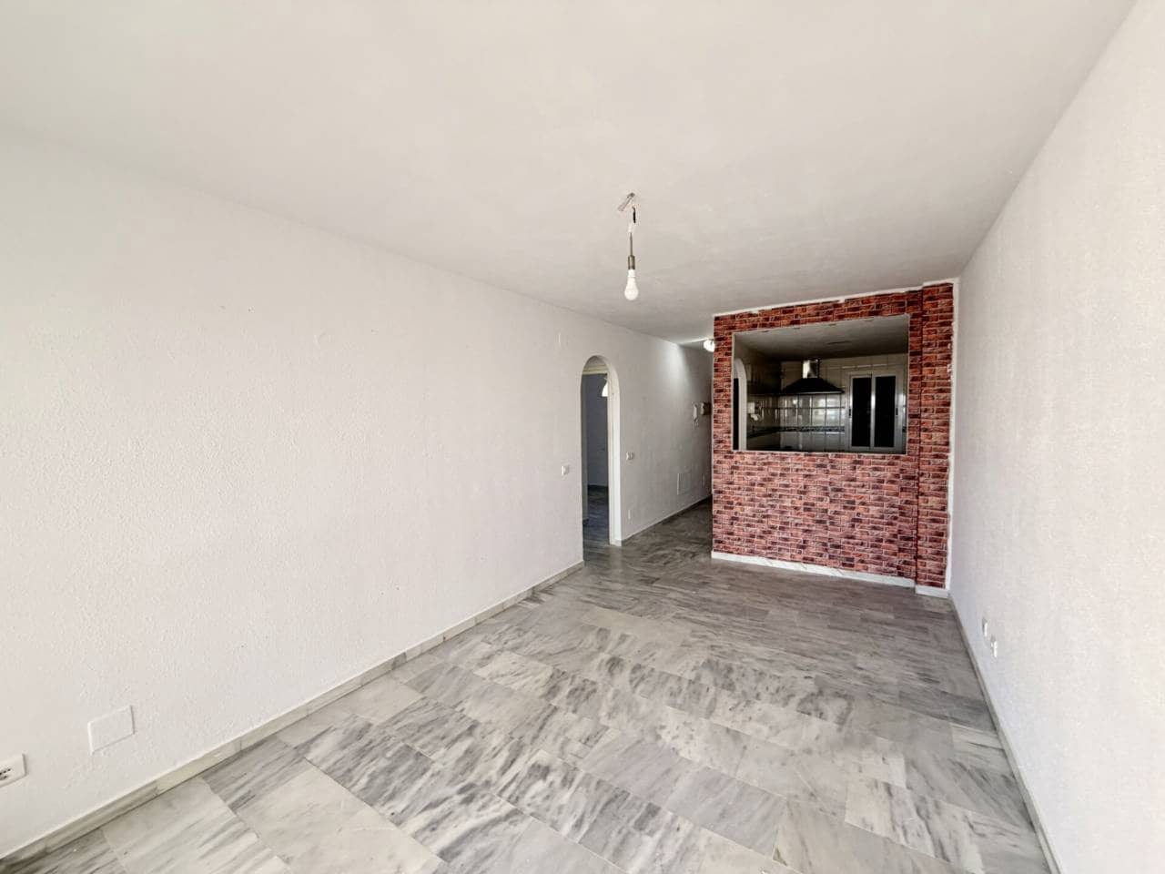 2 chambre Appartement à vendre à Anoreta avec piscine garage - 295 000 € (Ref: 9485507)