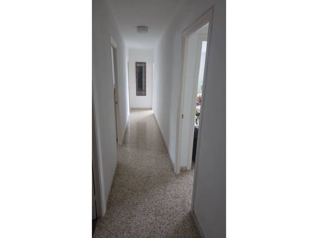 3 soverom Leilighet til leie i Málaga by - € 1 500 (Ref: 9490873)