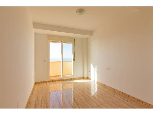 3 bedroom Terraced Villa for sale in Vélez-Málaga with garage - € 435,000 (Ref: 9500964)