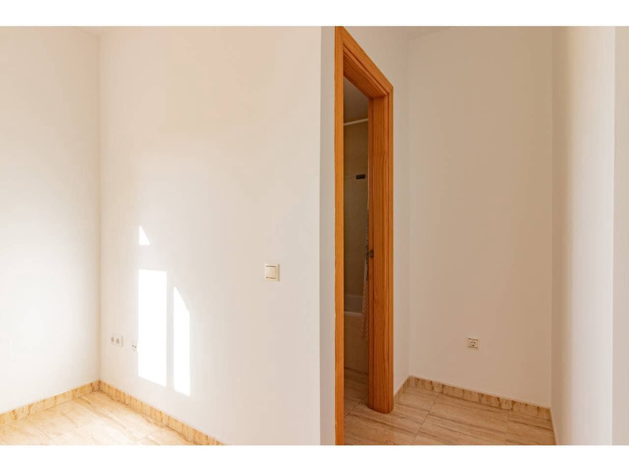 3 bedroom Terraced Villa for sale in Velez-Malaga with garage - € 435,000 (Ref: 9500964)