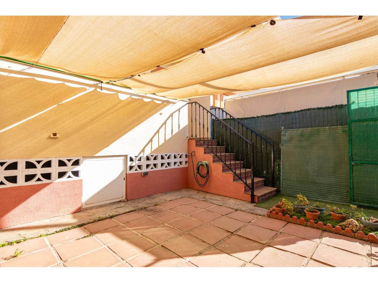 3 bedroom Terraced Villa for sale in Velez-Malaga with garage - € 435,000 (Ref: 9500964)