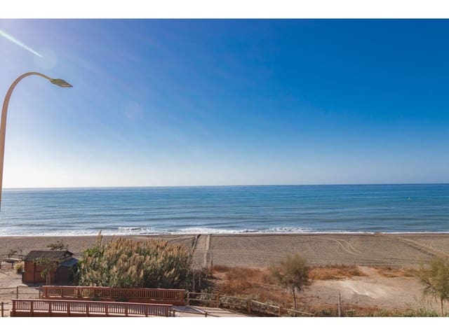 3 soverom Rekkehus til salgs i Vélez-Málaga med garasje - € 435 000 (Ref: 9500964)