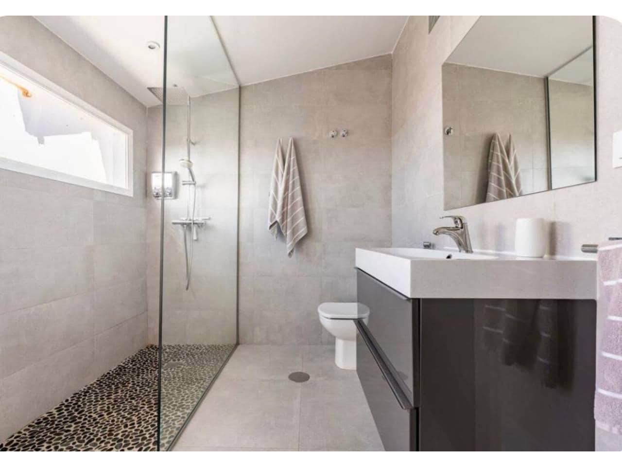 4 sovrum Radhus att hyra i Rincon de la Victoria med pool garage - 1 800 € (Ref: 9500965)