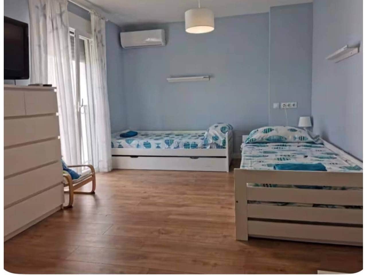 4 sovrum Radhus att hyra i Rincon de la Victoria med pool garage - 1 800 € (Ref: 9500965)