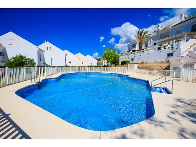 4 sovrum Radhus att hyra i Rincón de la Victoria med pool garage - 1 800 € (Ref: 9500965)