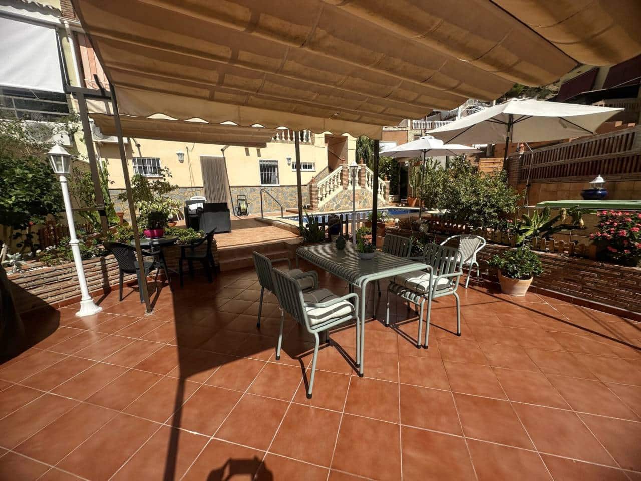 4 bedroom Villa for sale in Rincon de la Victoria with pool garage - € 685,000 (Ref: 9508099)