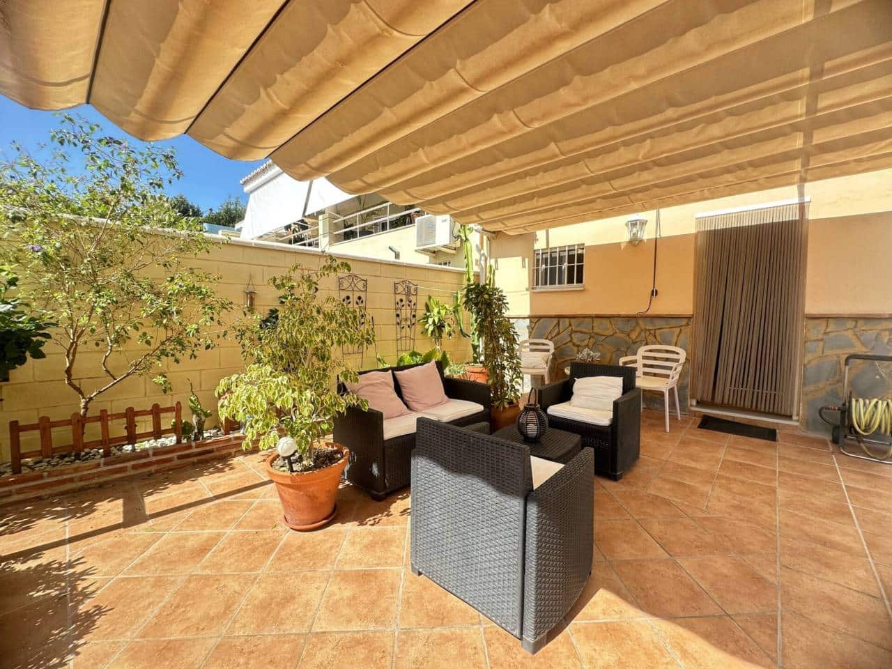 4 bedroom Villa for sale in Rincon de la Victoria with pool garage - € 685,000 (Ref: 9508099)